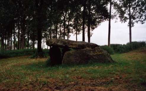 Dolmen du Marais de Distr&eacute;