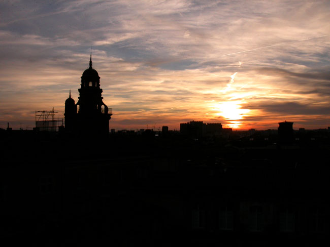 coucher de soleil sur le toit - novembre 2003 - Toulouse